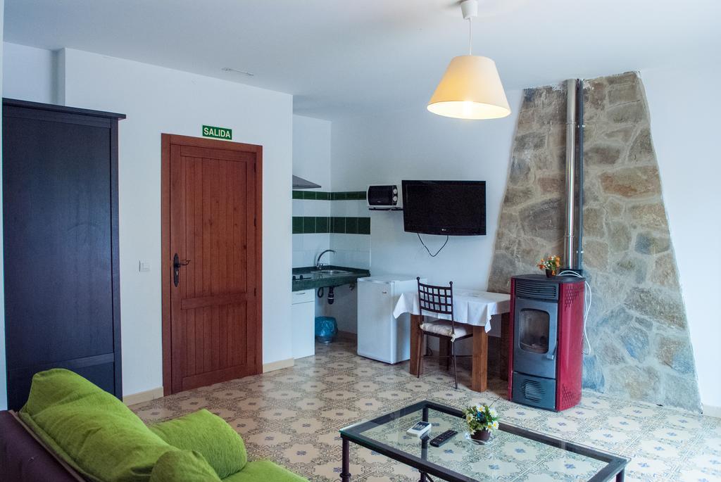 Cardeña Apartamentos La Venta Del Charco חדר תמונה