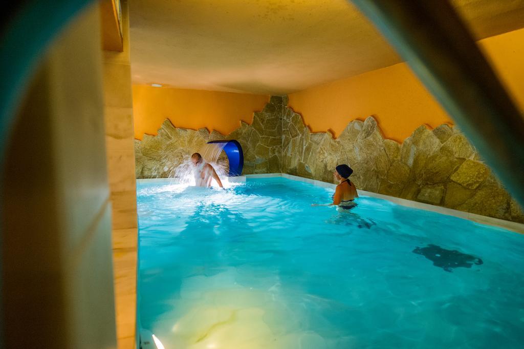 Cardeña Apartamentos La Venta Del Charco חדר תמונה