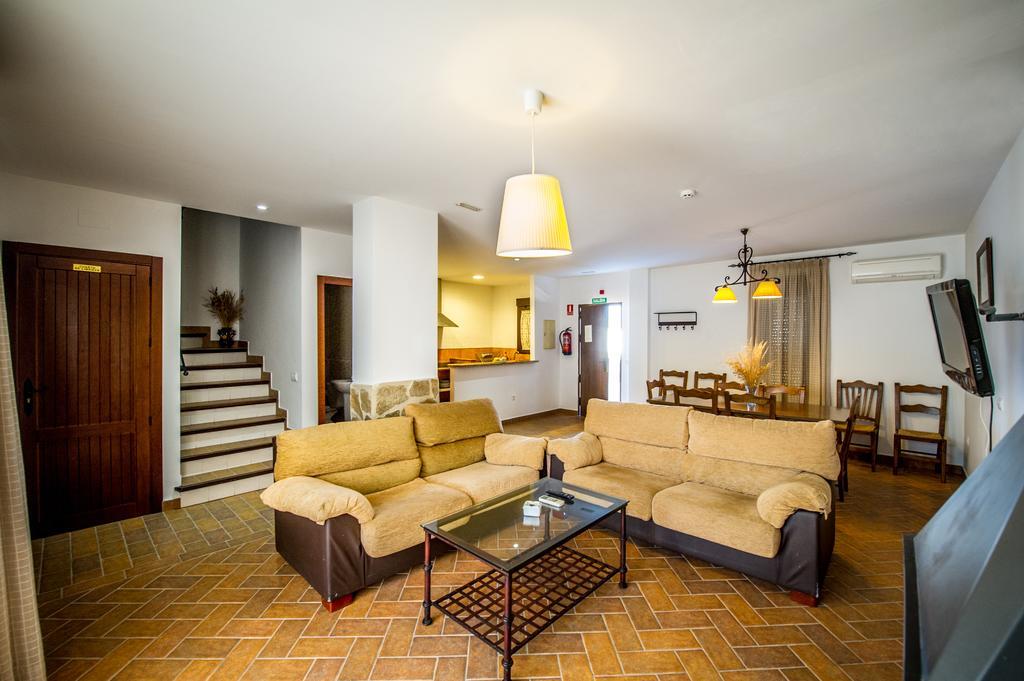 Cardeña Apartamentos La Venta Del Charco חדר תמונה